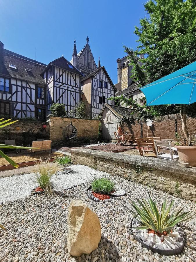 Le Papillon De La Cathedrale - Calme - Jardin - Wifi Apartment Troyes Luaran gambar