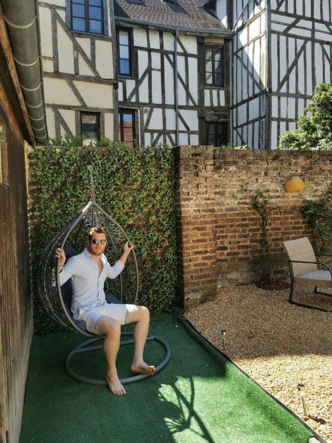 Le Papillon De La Cathedrale - Calme - Jardin - Wifi Apartment Troyes Luaran gambar